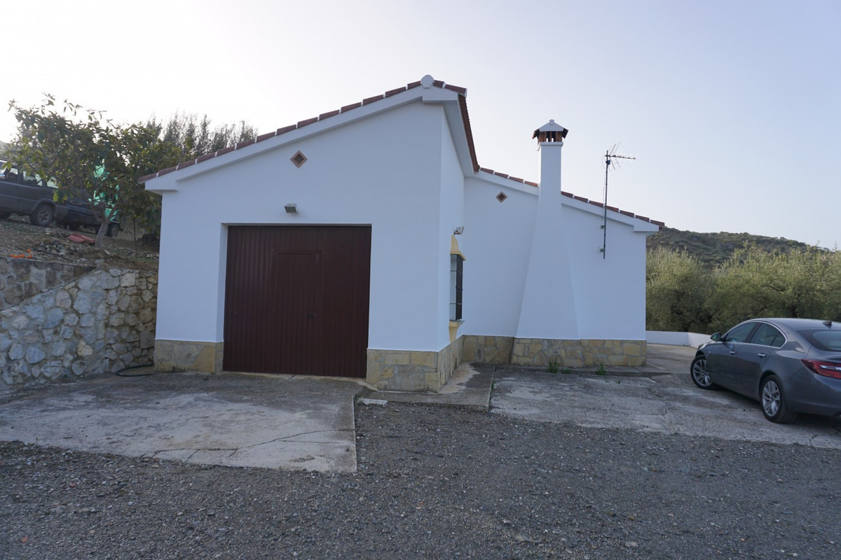 3 Bed Townhouse for sale in Alcaucín Costa Del Sol East, Málaga, Spain