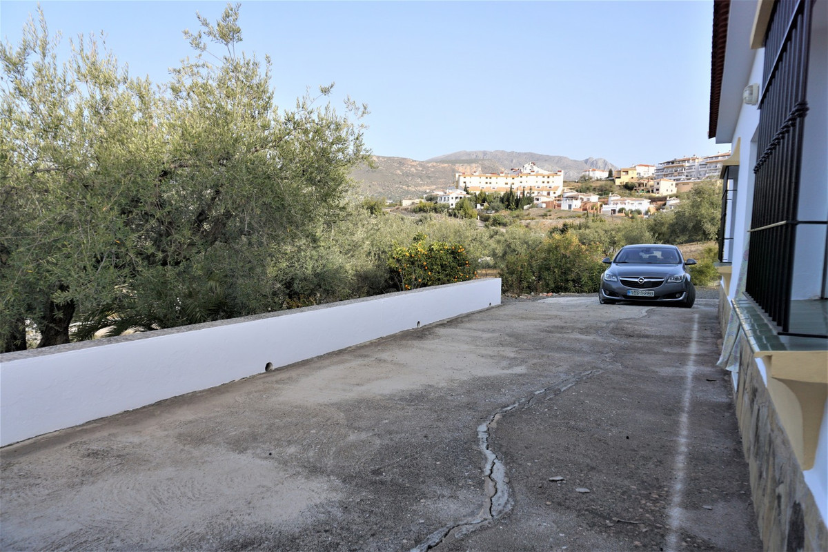 3 Bed Townhouse for sale in Alcaucín Costa Del Sol East, Málaga, Spain