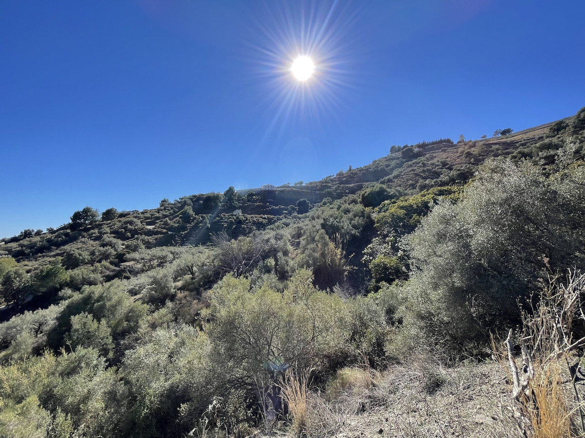 Se vende Terreno con Ruina de 1 dormitorios en Costa Del Sol East, Málaga, España