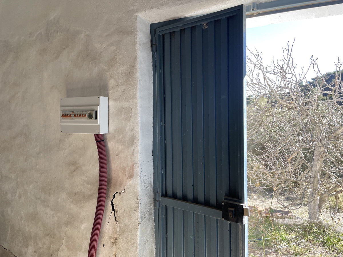 Se vende Terreno con Ruina de 1 dormitorios en Costa Del Sol East, Málaga, España