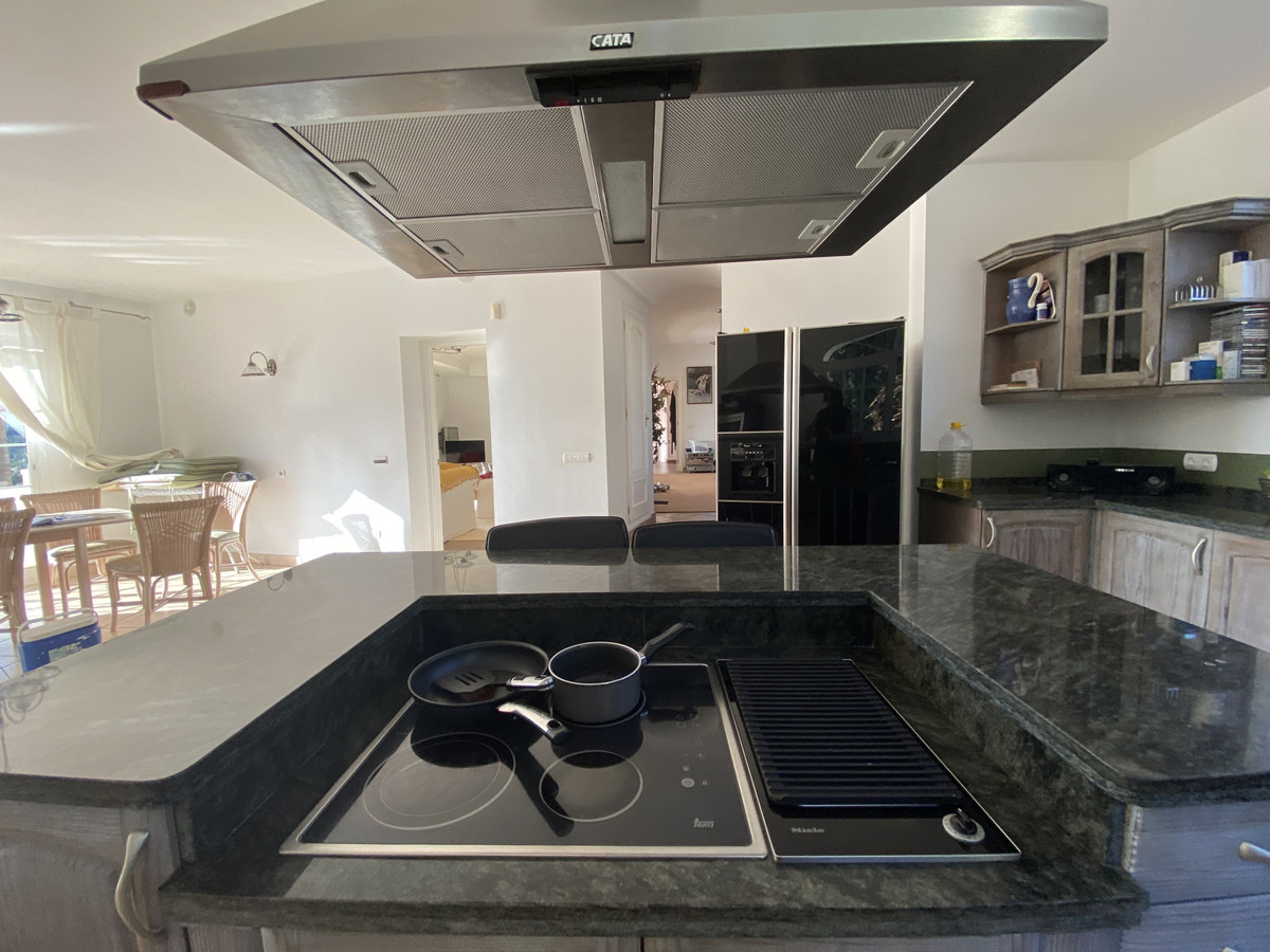 5 Bed Townhouse for sale in Mijas Golf Costa Del Sol, Málaga, Spain