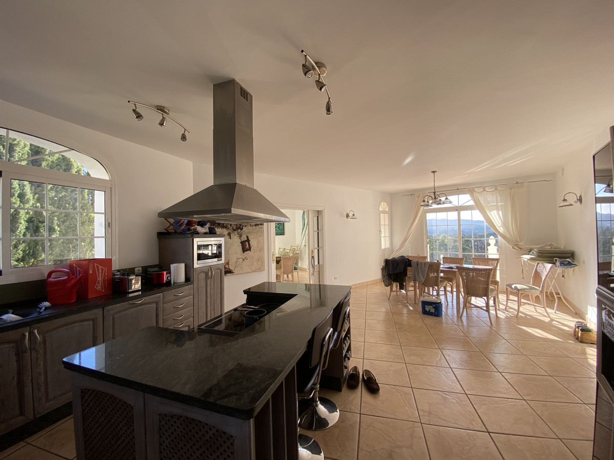5 Bed Townhouse for sale in Mijas Golf Costa Del Sol, Málaga, Spain