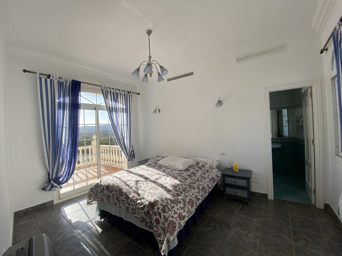 5 Bed Townhouse for sale in Mijas Golf Costa Del Sol, Málaga, Spain