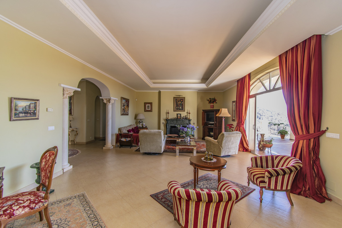 Se vende Villa - Chalet de 7 dormitorios en Costa Del Sol, Málaga, España