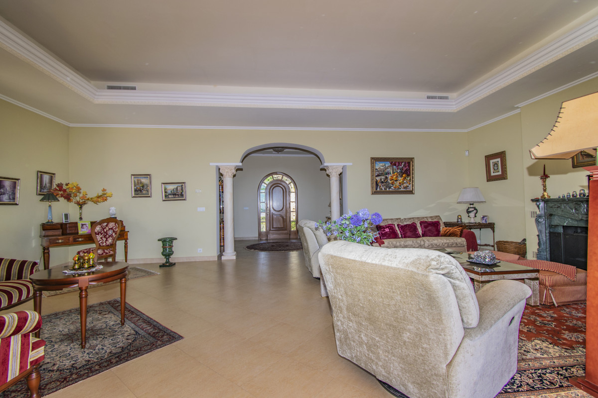 Se vende Villa - Chalet de 7 dormitorios en Costa Del Sol, Málaga, España