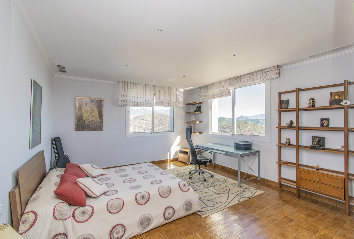 Se vende Villa - Chalet de 7 dormitorios en Costa Del Sol, Málaga, España