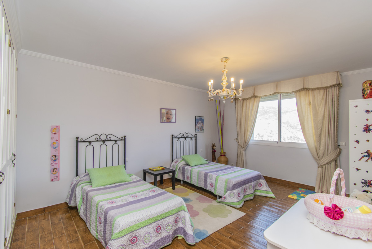Se vende Villa - Chalet de 7 dormitorios en Costa Del Sol, Málaga, España