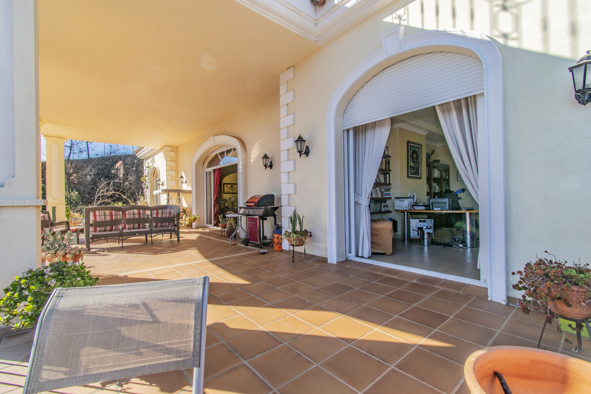 Se vende Villa - Chalet de 7 dormitorios en Costa Del Sol, Málaga, España