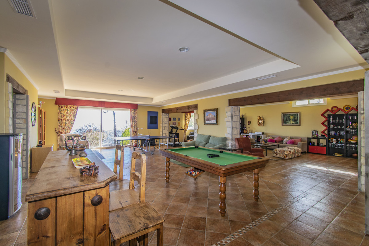 Se vende Villa - Chalet de 7 dormitorios en Costa Del Sol, Málaga, España