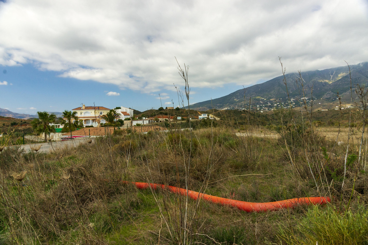 Se vende Terreno Urbano  en Costa Del Sol, Málaga, España