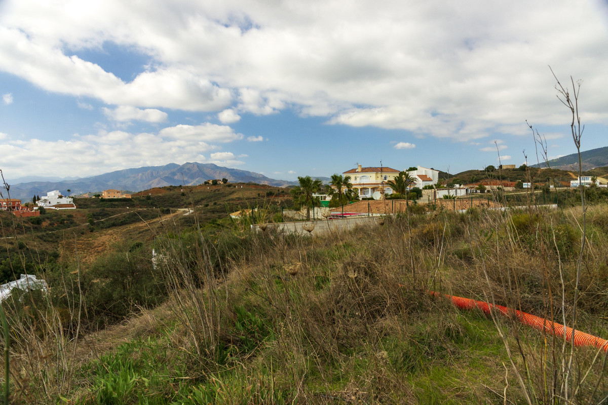 Se vende Terreno Urbano  en Costa Del Sol, Málaga, España