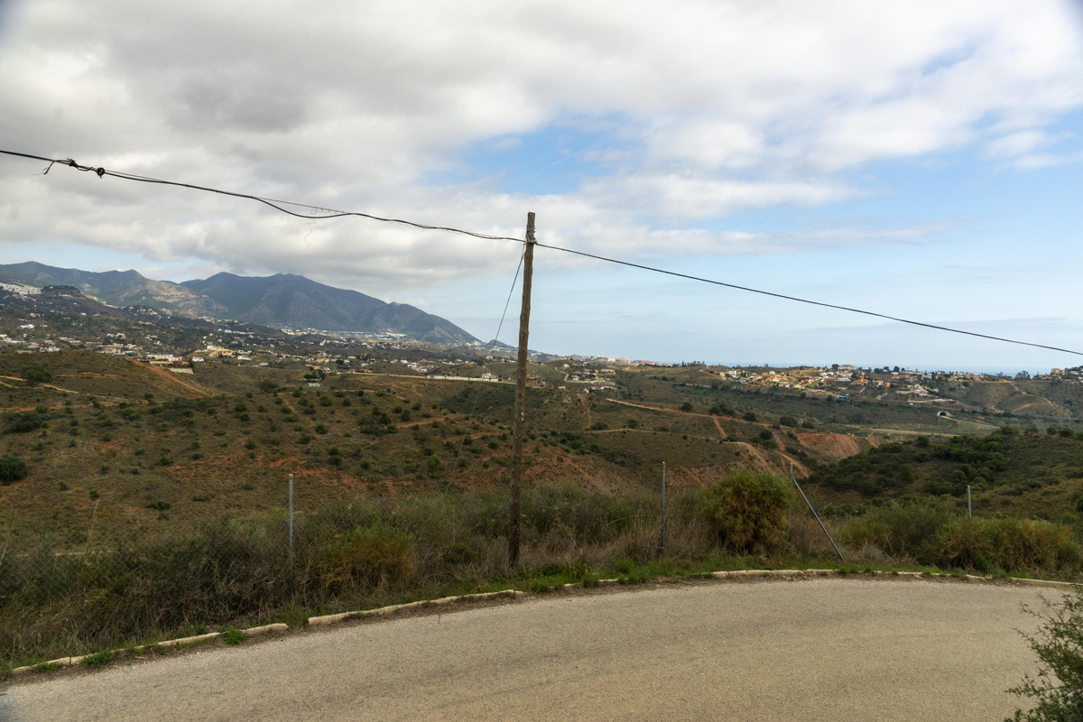 Se vende Terreno Urbano  en Costa Del Sol, Málaga, España