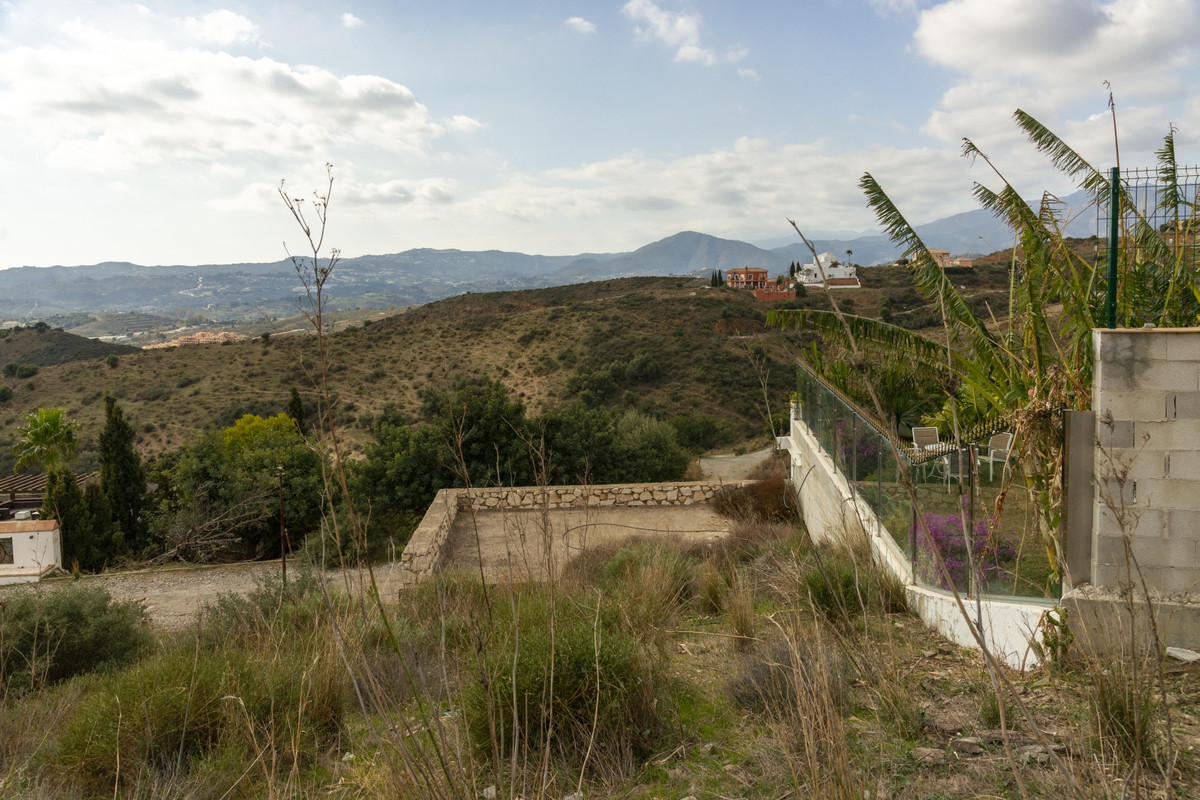 Se vende Terreno Urbano  en Costa Del Sol, Málaga, España