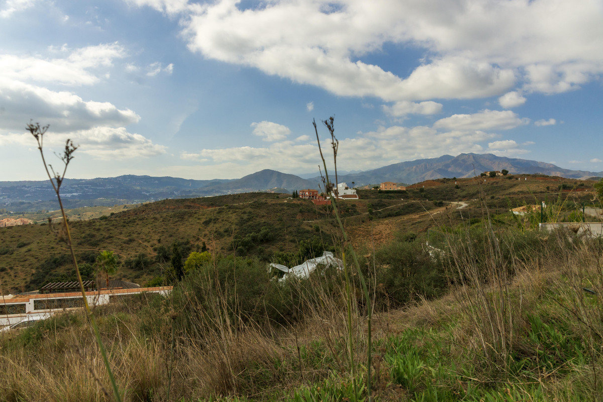 Se vende Terreno Urbano  en Costa Del Sol, Málaga, España