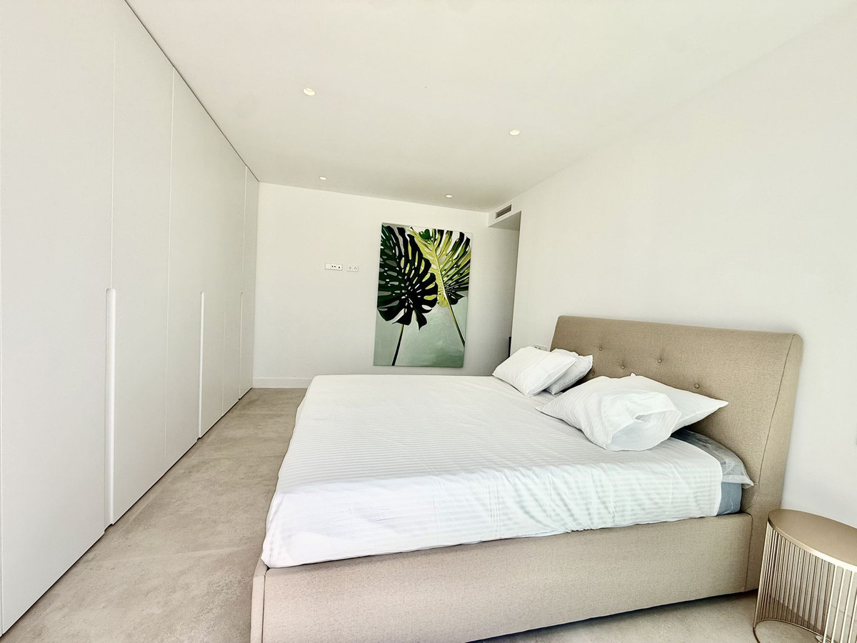 6 Bed Townhouse for sale in New Golden Mile Costa Del Sol, Málaga, Spain