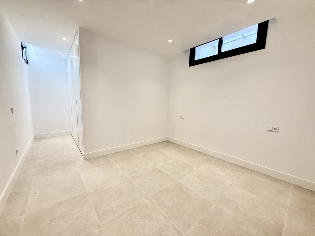6 Bed Townhouse for sale in New Golden Mile Costa Del Sol, Málaga, Spain