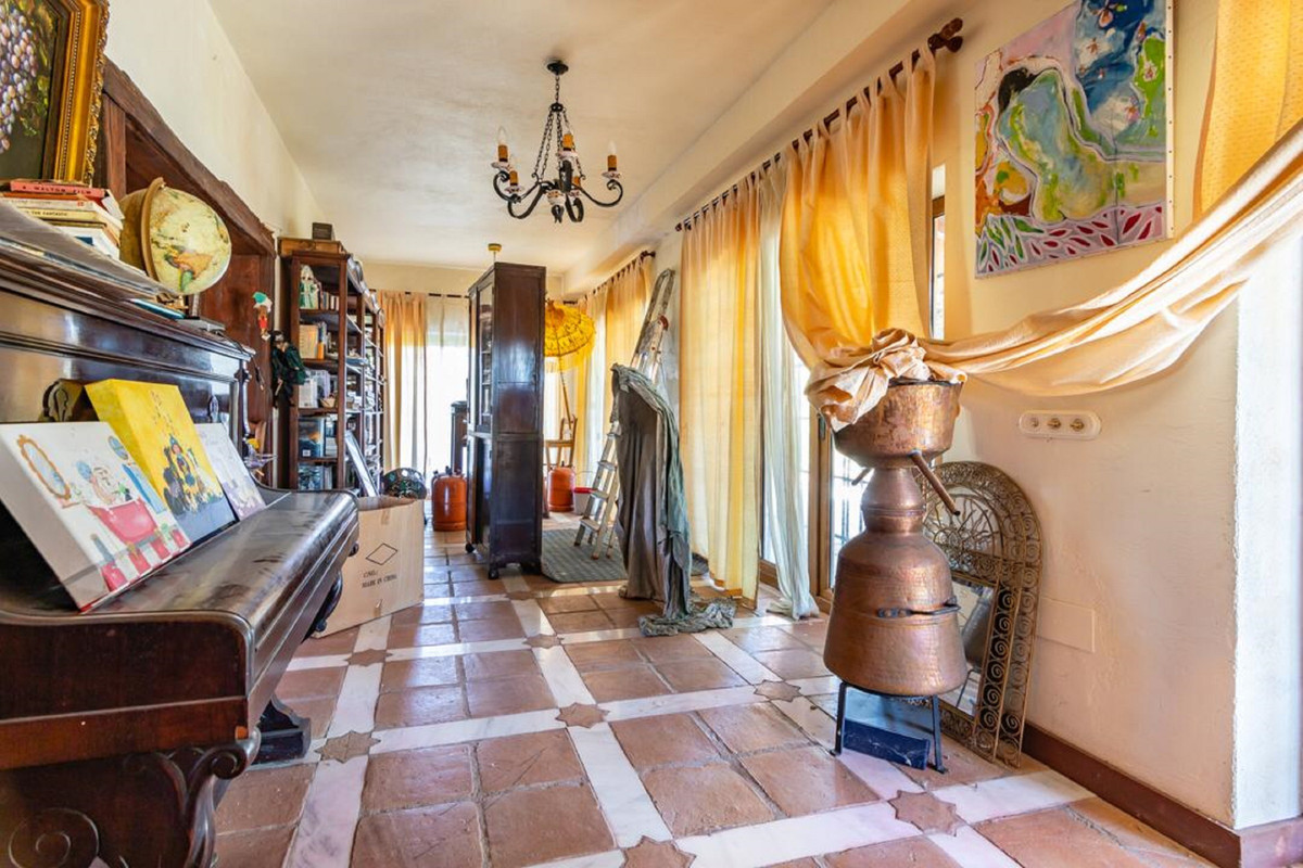 5 Bed Townhouse for sale in Mijas Costa Del Sol, Málaga, Spain
