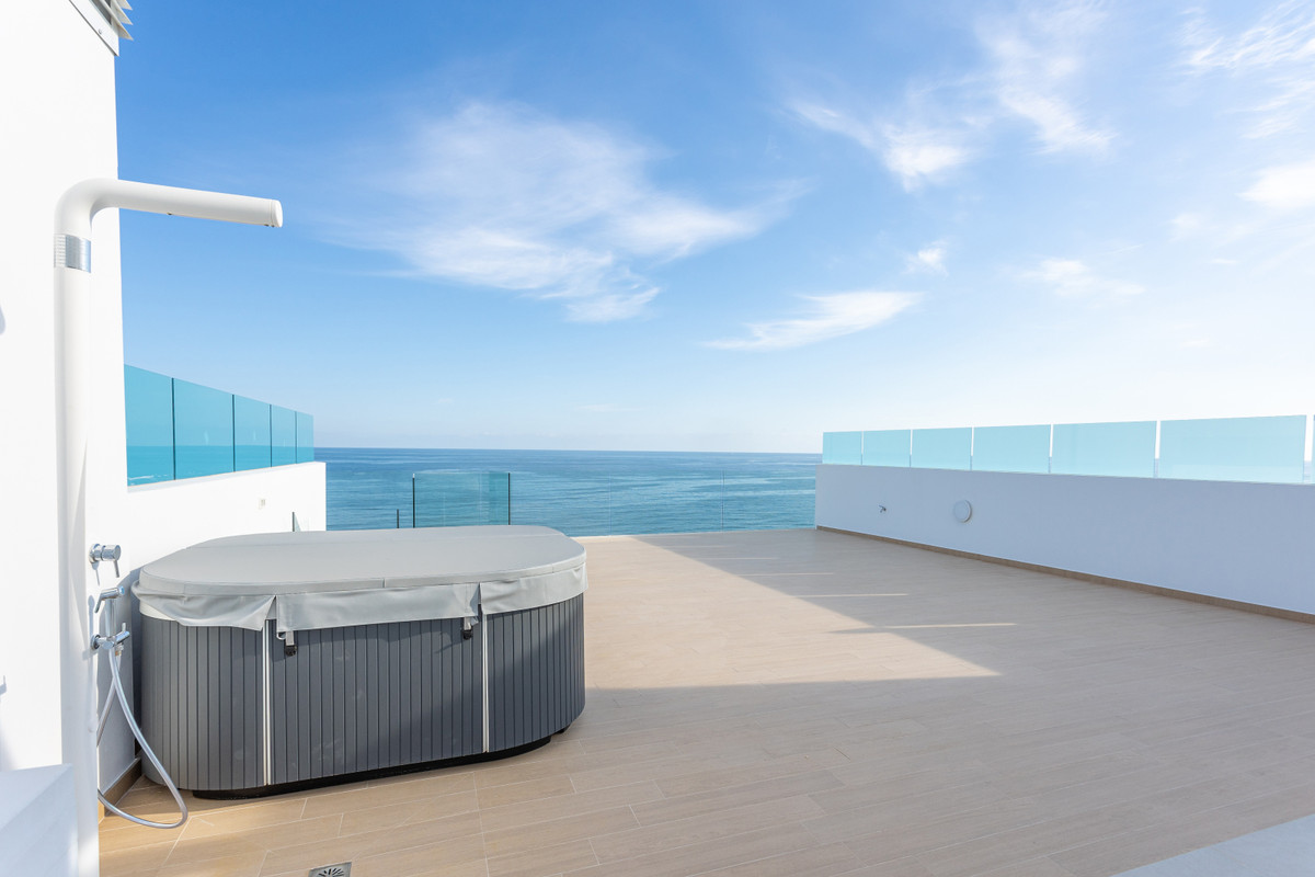 2 Bed Apartment for sale in Carvajal Costa Del Sol, Málaga, Spain