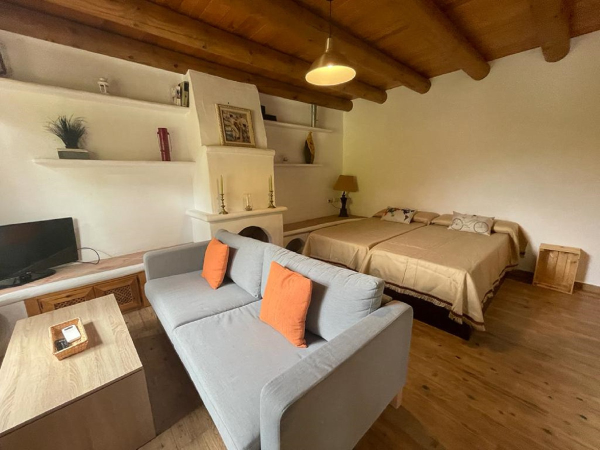 Se vende Hotel de 16 dormitorios en Costa Del Sol, Málaga, España