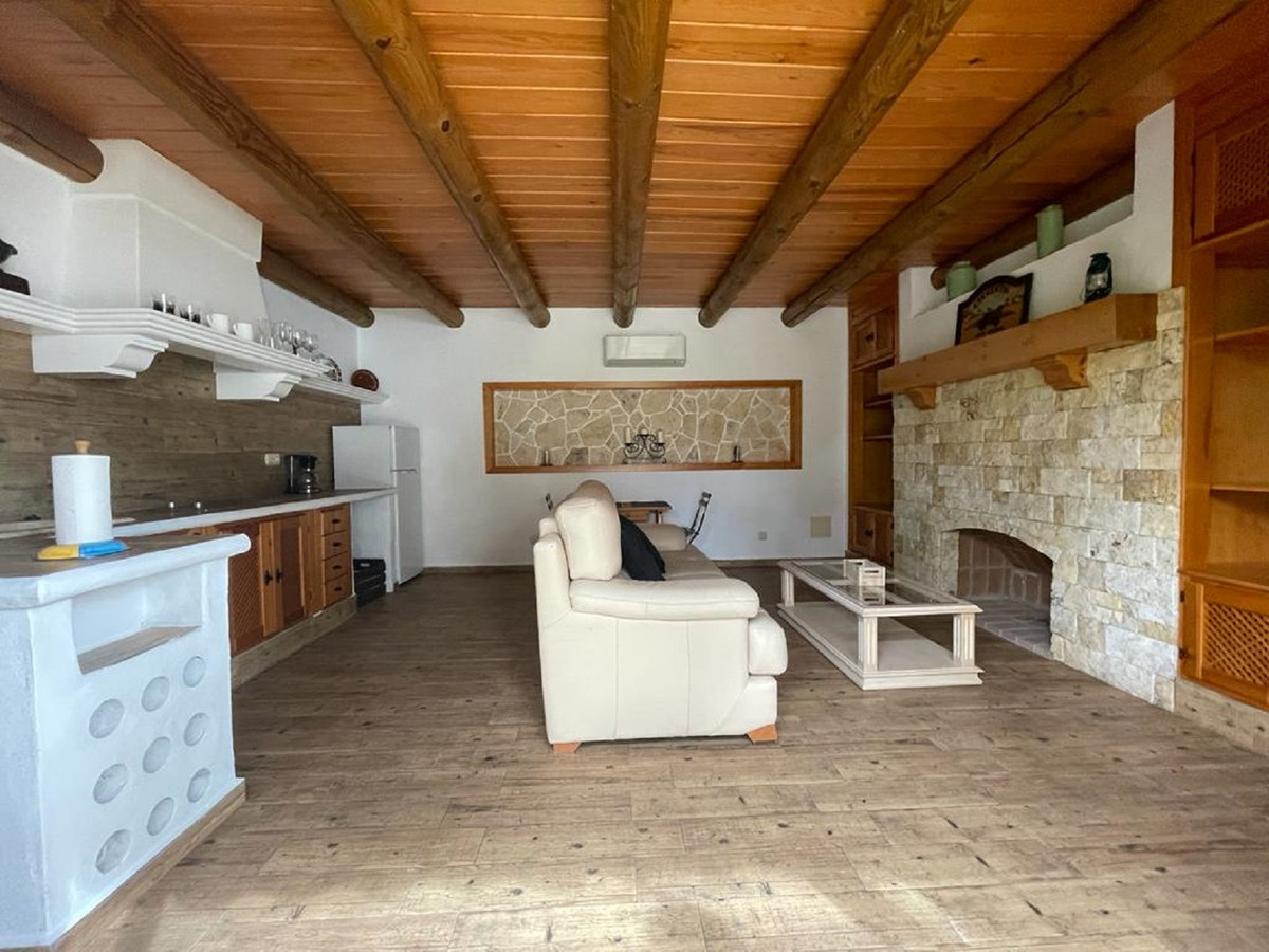 Se vende Hotel de 16 dormitorios en Costa Del Sol, Málaga, España