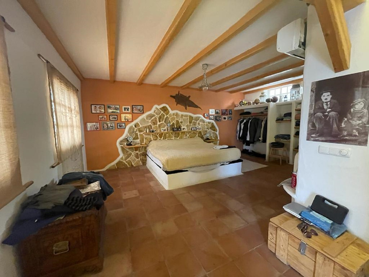 Se vende Hotel de 16 dormitorios en Costa Del Sol, Málaga, España