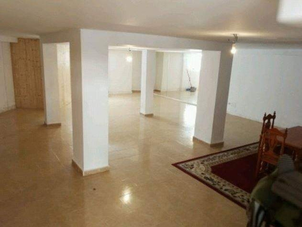 Se vende Tienda  en Costa Del Sol, Málaga, España
