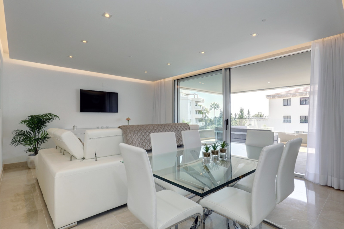 3 Bed Apartment for sale in Nueva Andalucía Costa Del Sol, Málaga, Spain