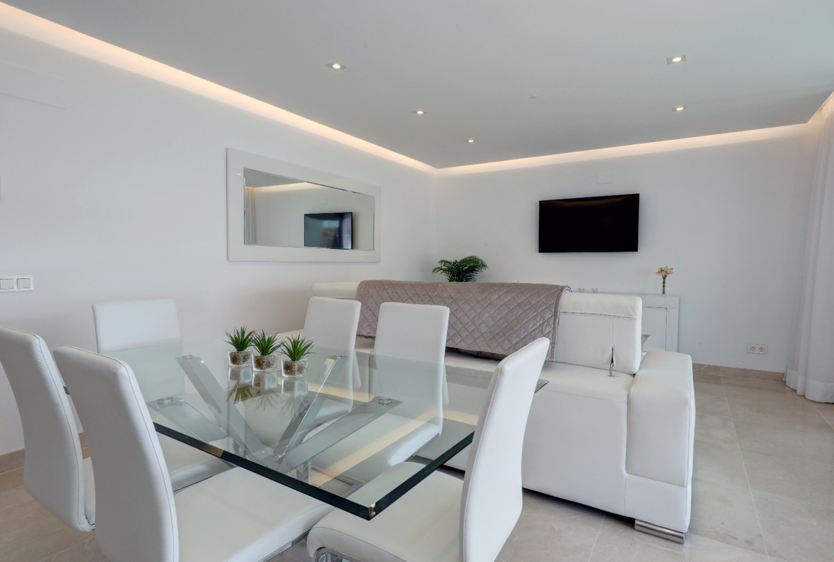 3 Bed Apartment for sale in Nueva Andalucía Costa Del Sol, Málaga, Spain