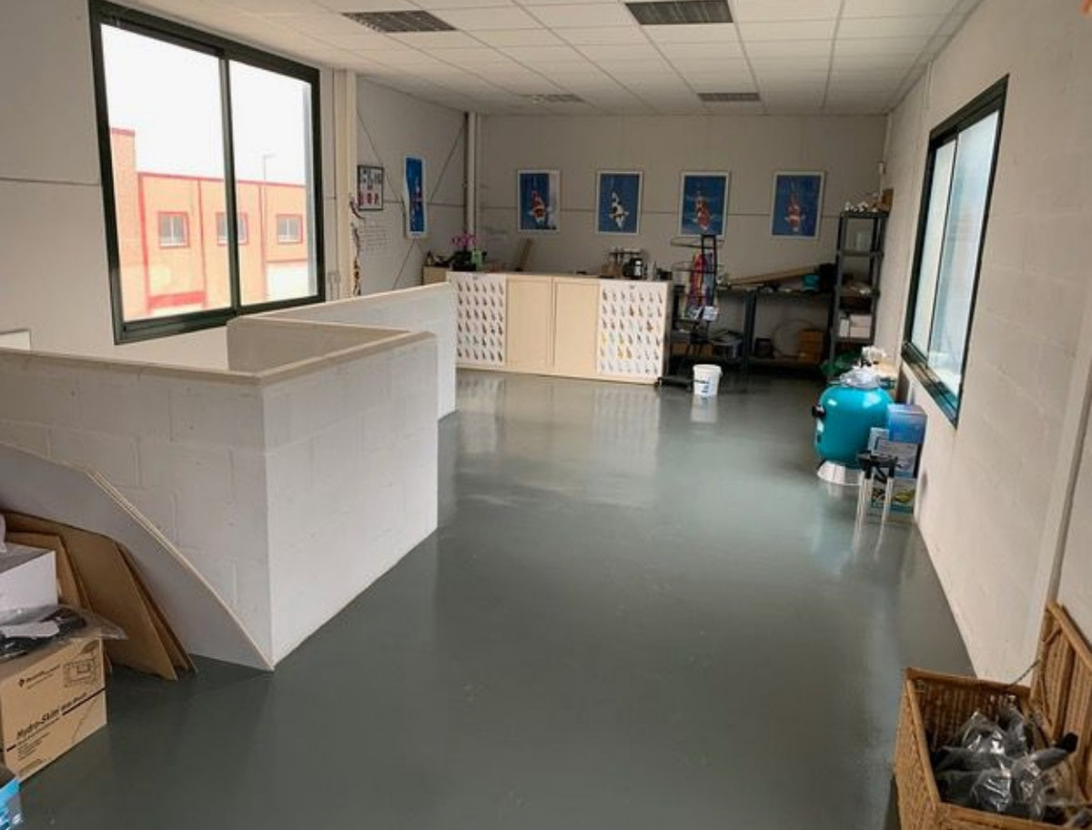 Commercial unit for sale in Manilva Costa Del Sol, Málaga, Spain