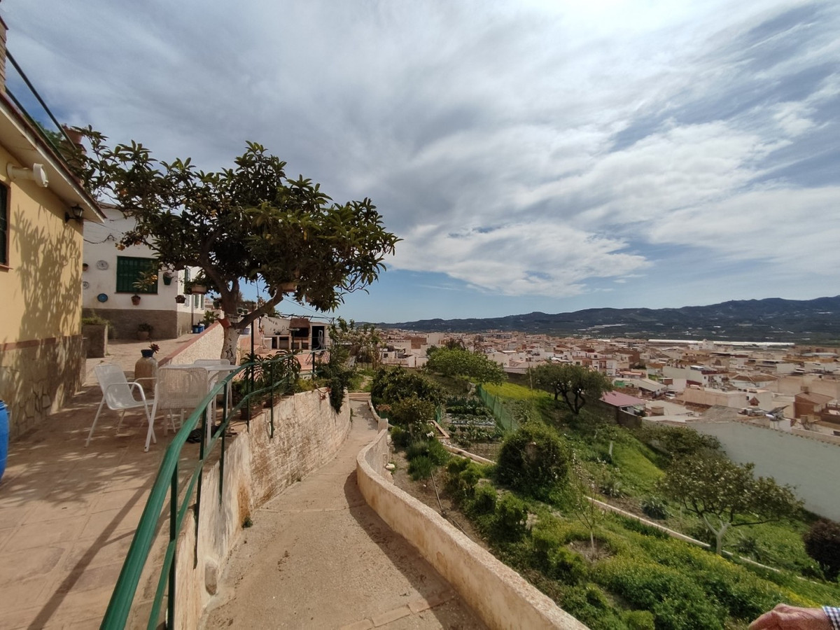 4 Bed Townhouse for sale in Vélezmálaga Costa Del Sol East, Málaga, Spain