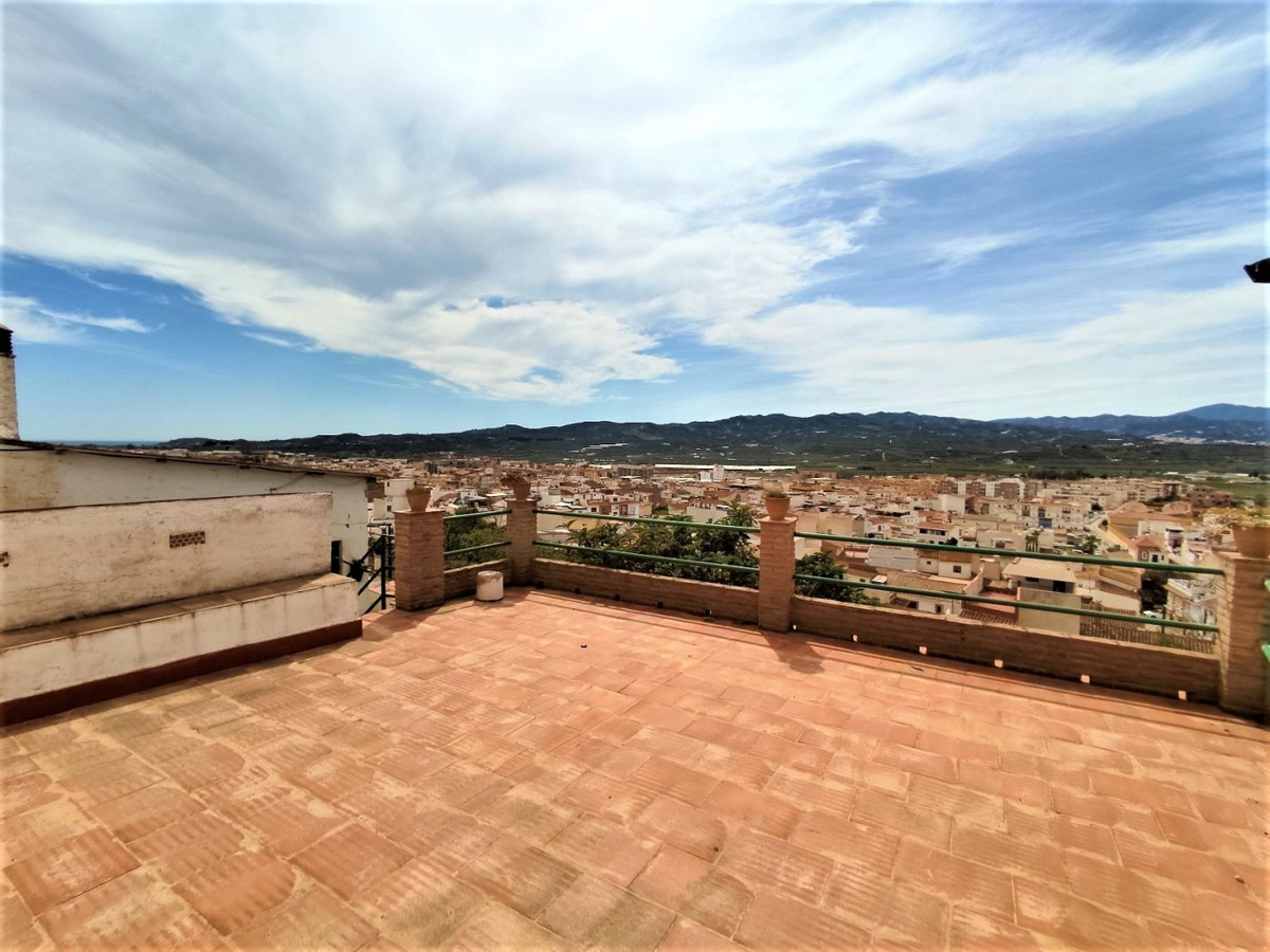 4 Bed Townhouse for sale in Vélezmálaga Costa Del Sol East, Málaga, Spain