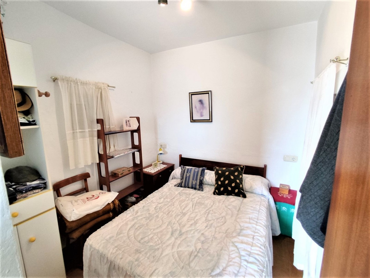 4 Bed Townhouse for sale in Vélezmálaga Costa Del Sol East, Málaga, Spain