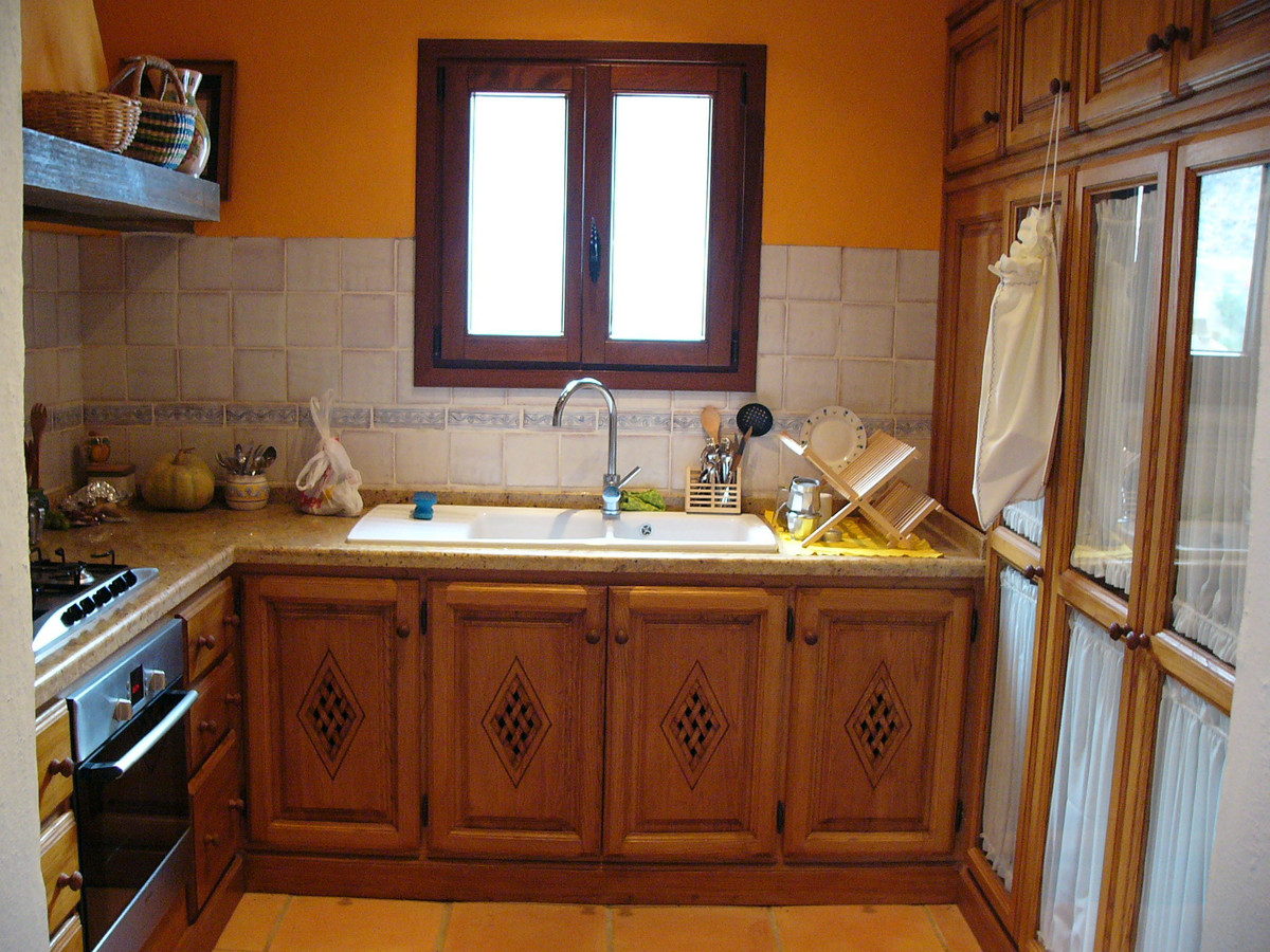 1 Bed Townhouse for sale in Jubrique Costa Del Sol, Málaga, Spain