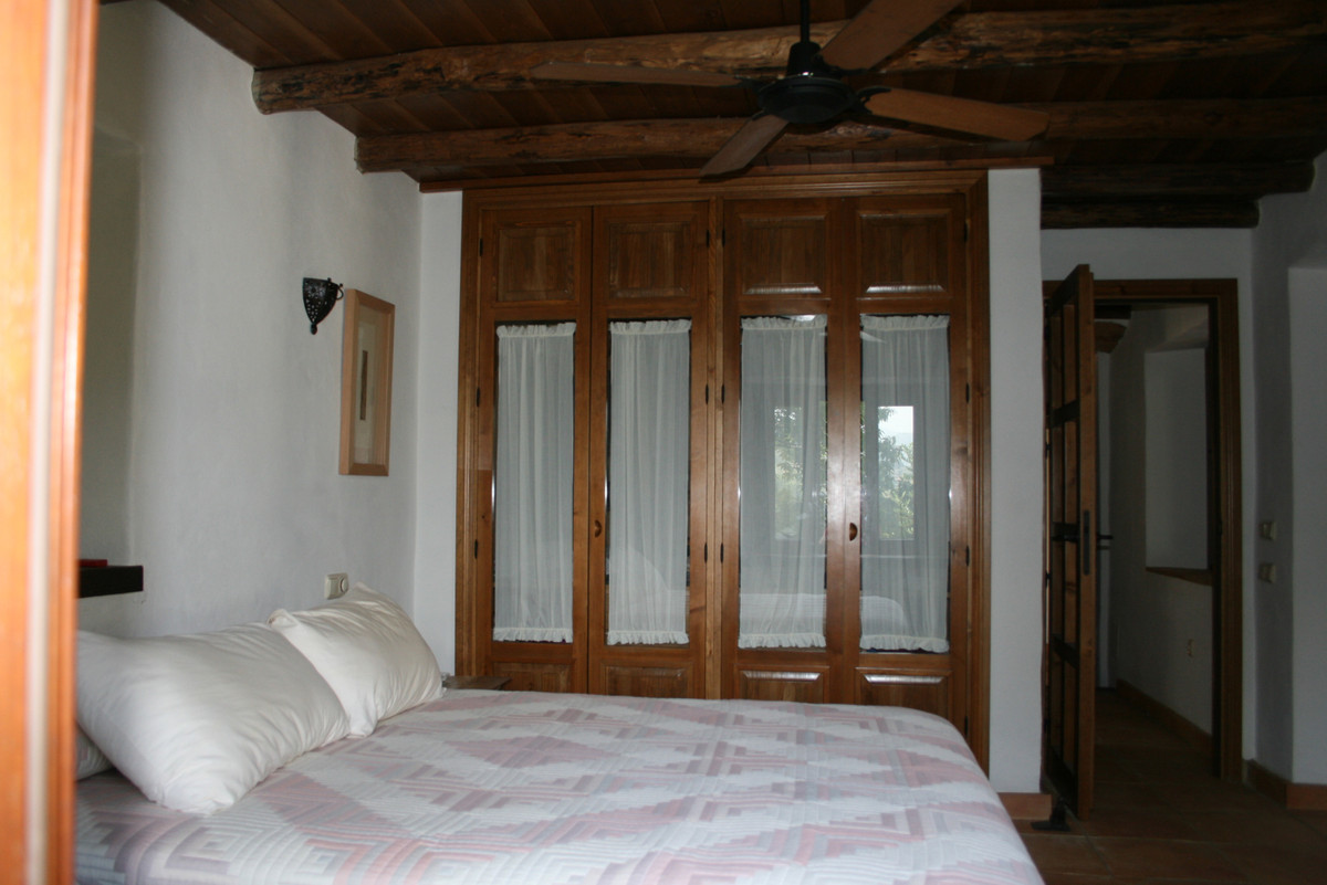 1 Bed Townhouse for sale in Jubrique Costa Del Sol, Málaga, Spain