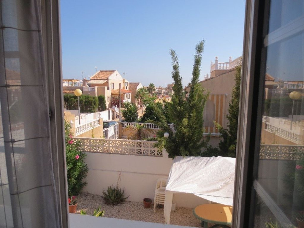 Se vende Villa - Chalet de 6 dormitorios en Costa Blanca, Alicante, España
