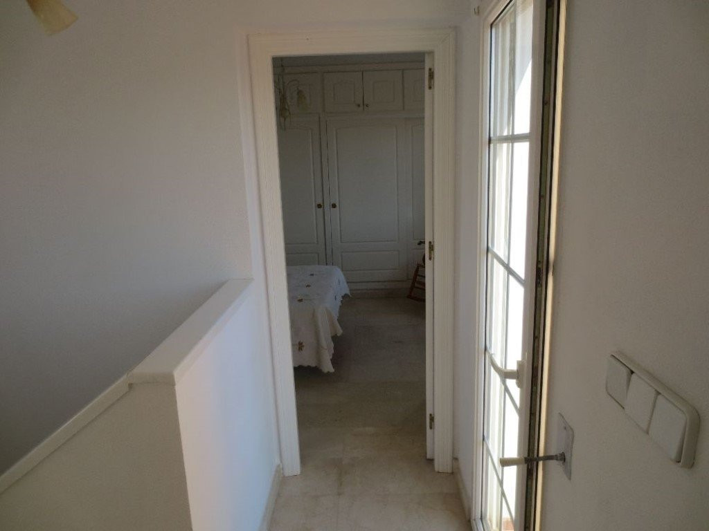 Se vende Villa - Chalet de 6 dormitorios en Costa Blanca, Alicante, España