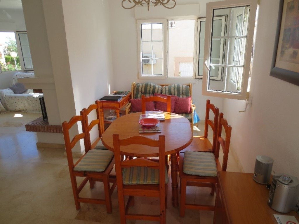 Se vende Villa - Chalet de 6 dormitorios en Costa Blanca, Alicante, España