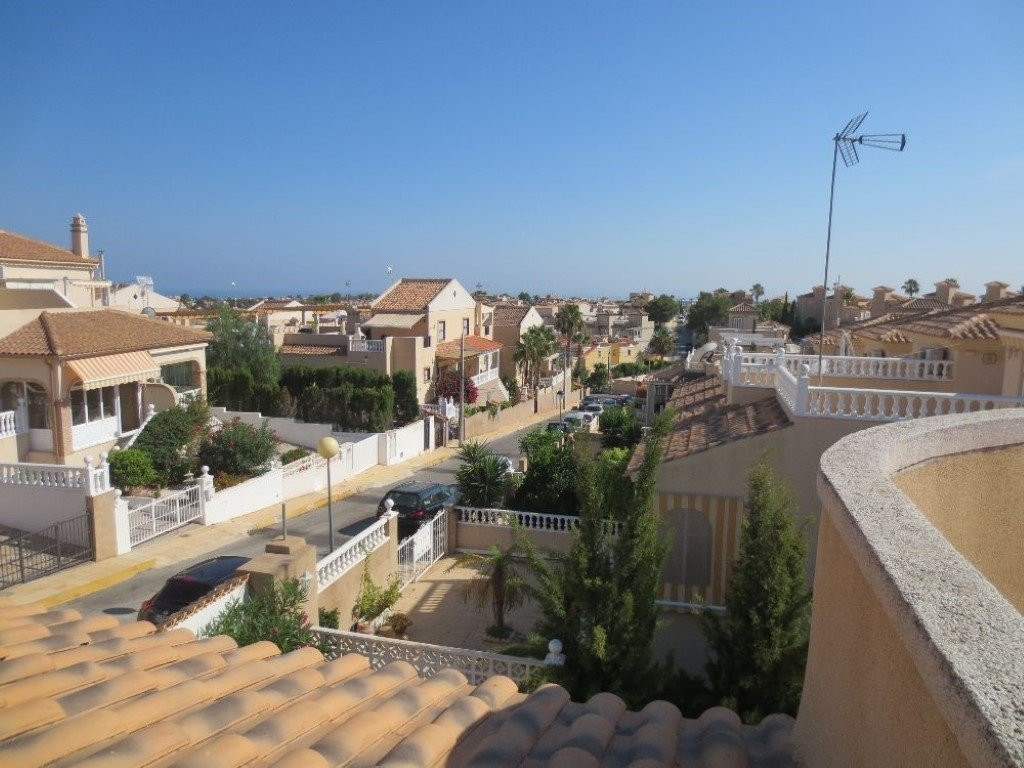 Se vende Villa - Chalet de 6 dormitorios en Costa Blanca, Alicante, España