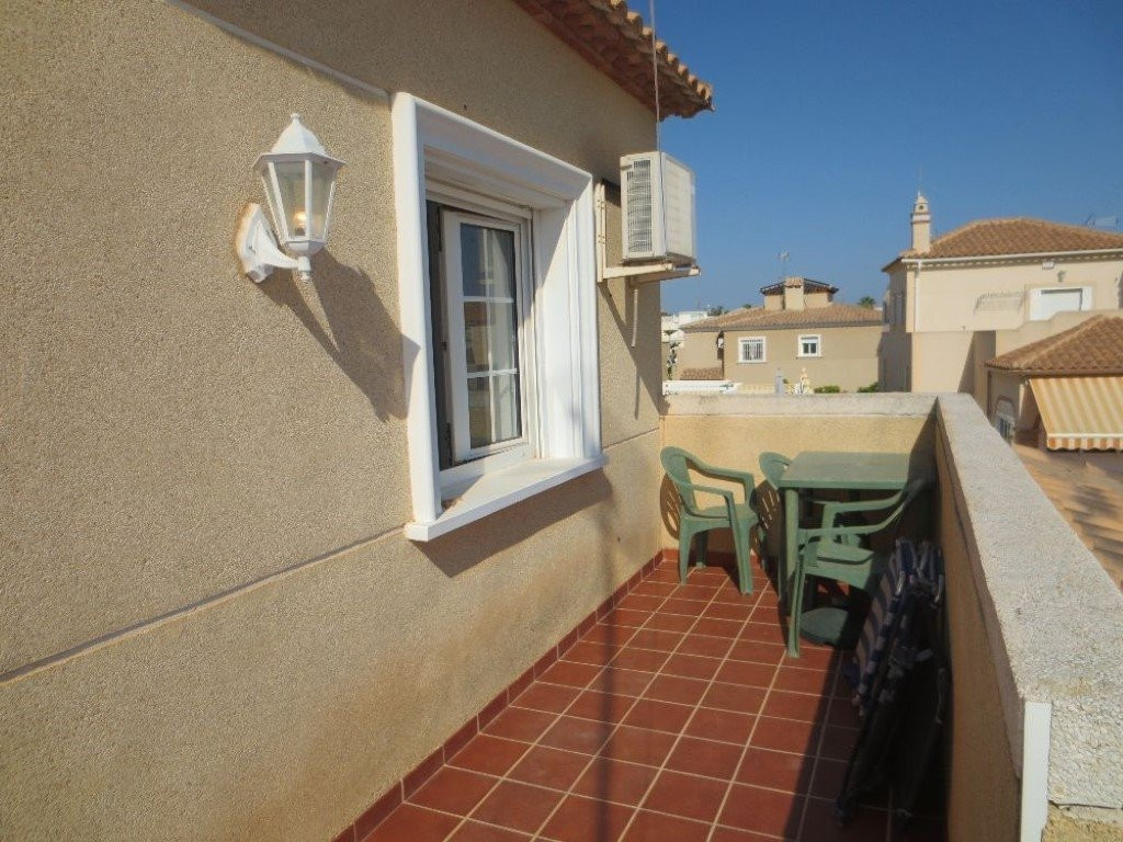 Se vende Villa - Chalet de 6 dormitorios en Costa Blanca, Alicante, España
