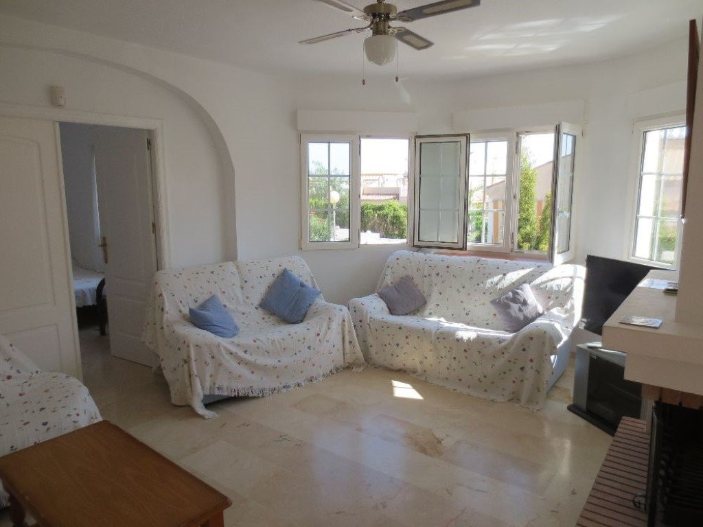 Se vende Villa - Chalet de 6 dormitorios en Costa Blanca, Alicante, España