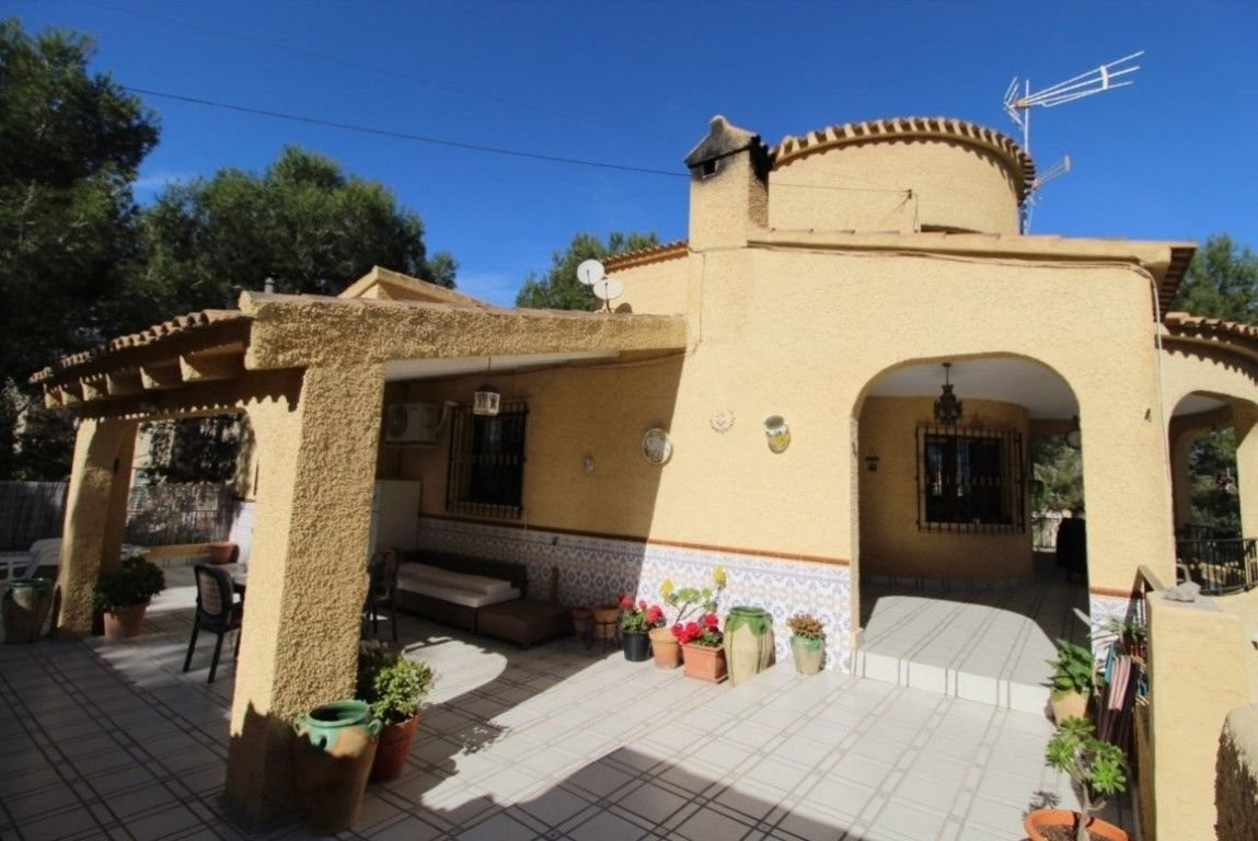 6 Bed Townhouse for sale in Orihuela Costa Blanca, Alicante, Spain