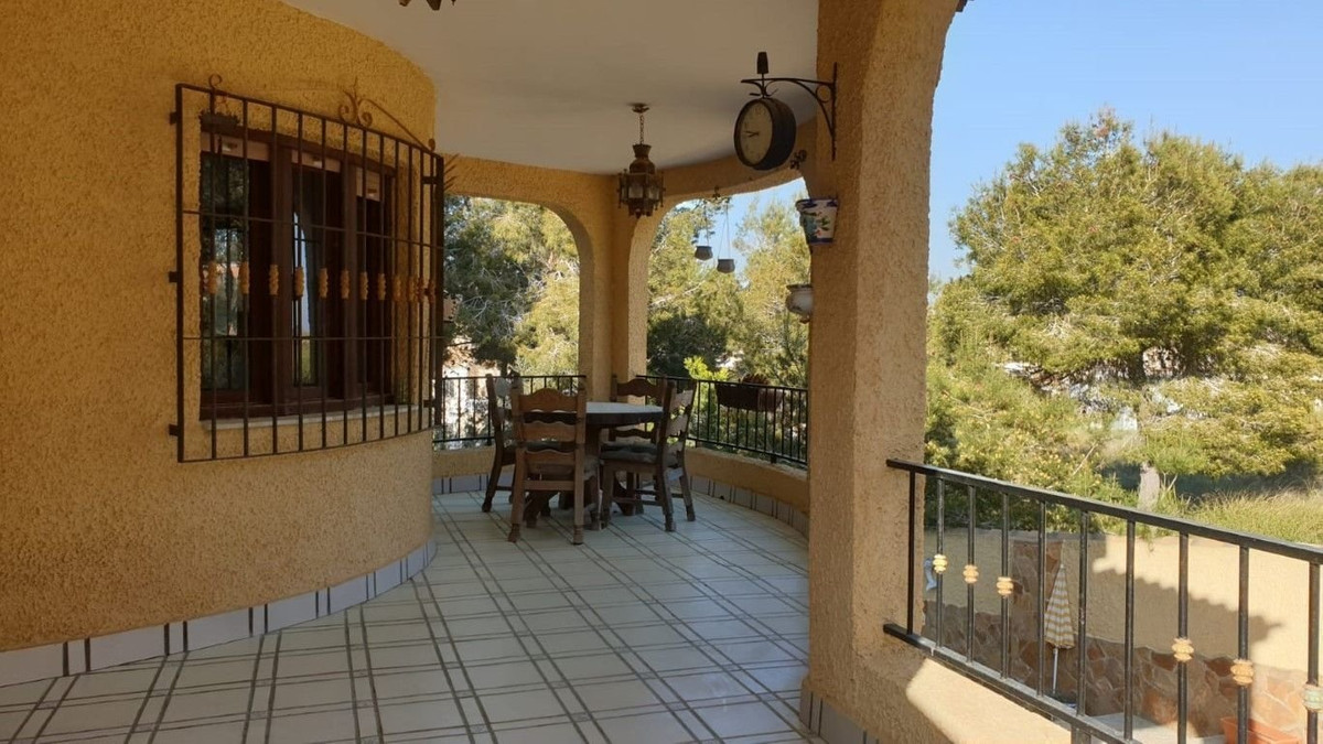 6 Bed Townhouse for sale in Orihuela Costa Blanca, Alicante, Spain