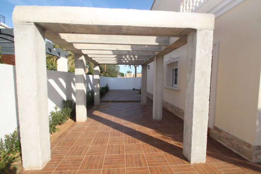 4 Bed Townhouse for sale in Cabo Roig Costa Blanca, Alicante, Spain