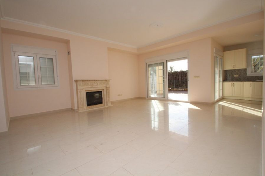 4 Bed Townhouse for sale in Cabo Roig Costa Blanca, Alicante, Spain
