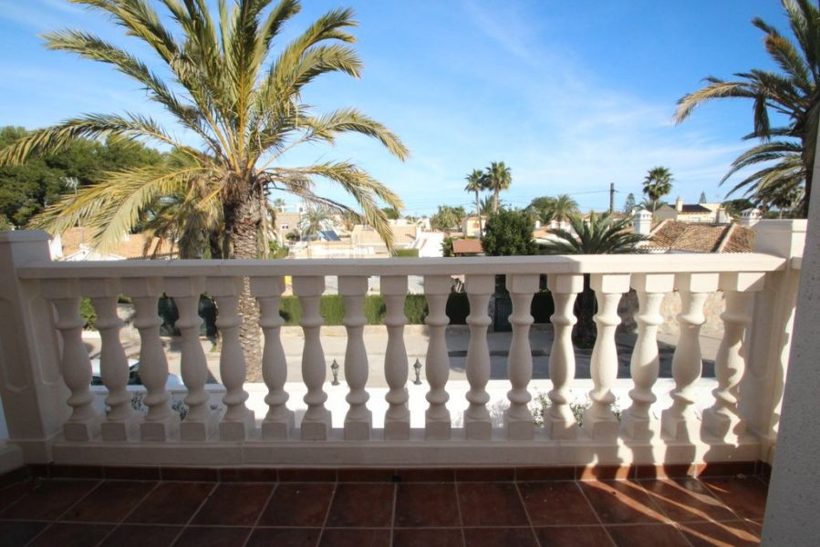 4 Bed Townhouse for sale in Cabo Roig Costa Blanca, Alicante, Spain