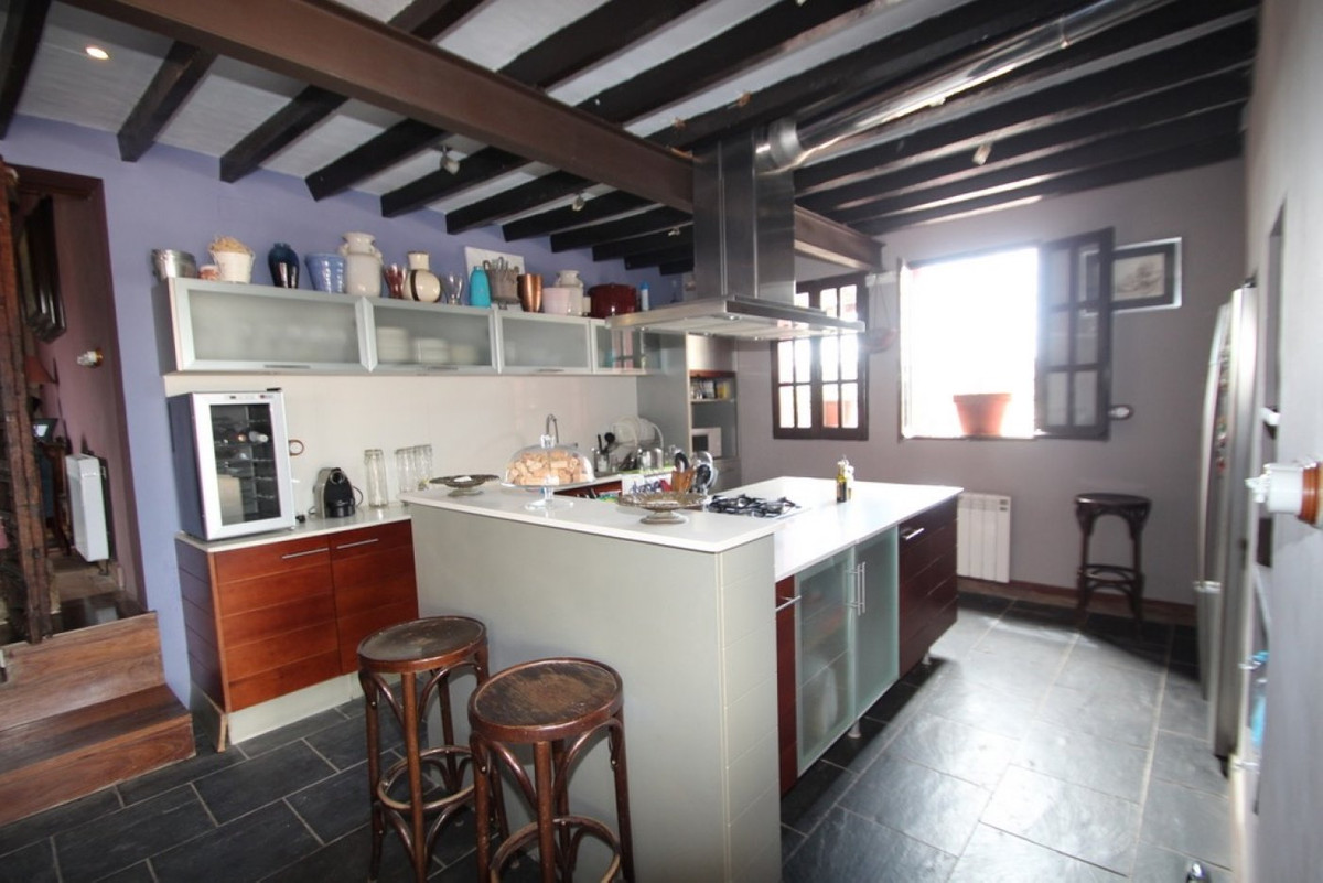 4 Bed Townhouse for sale in Torremendo Costa Blanca, Alicante, Spain