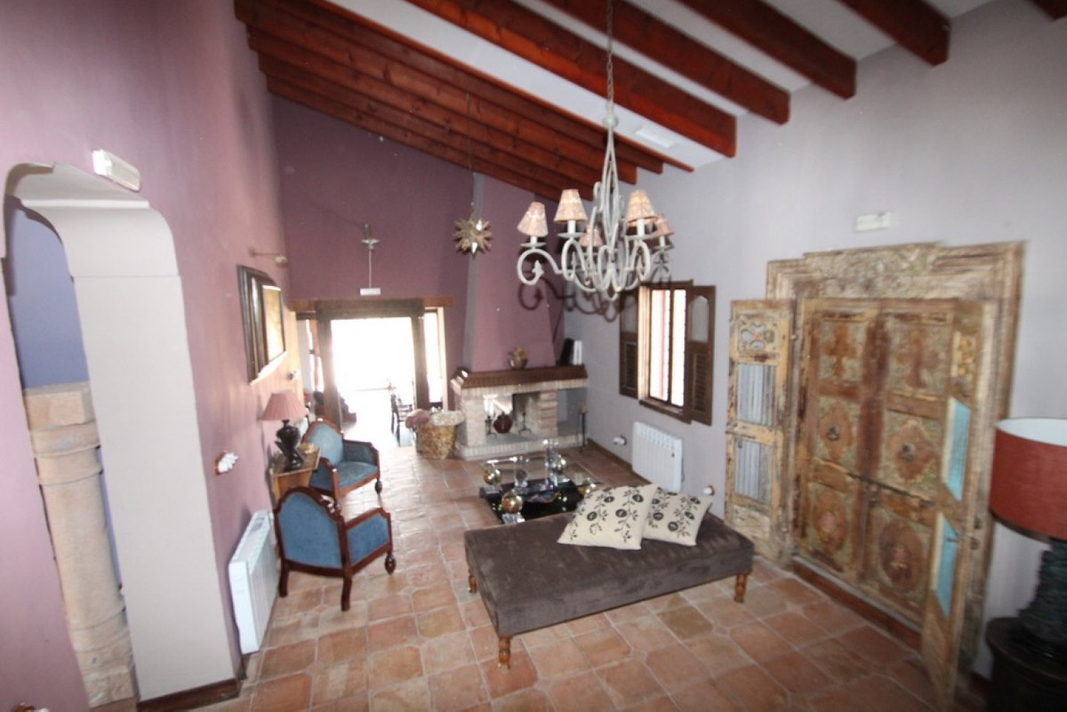 4 Bed Townhouse for sale in Torremendo Costa Blanca, Alicante, Spain