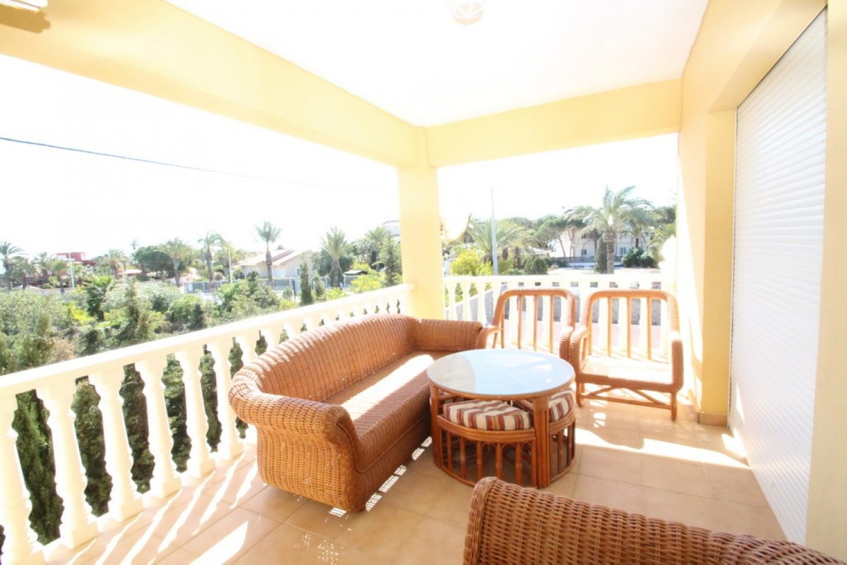 5 Bed Townhouse for sale in Cabo Roig Costa Blanca, Alicante, Spain