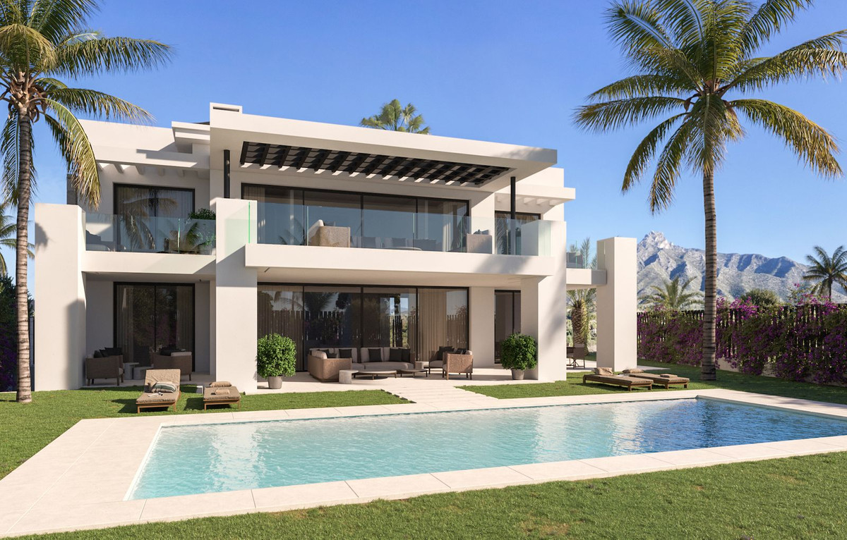 Se vende Villa - Chalet de 5 dormitorios en Costa Del Sol, Málaga, España