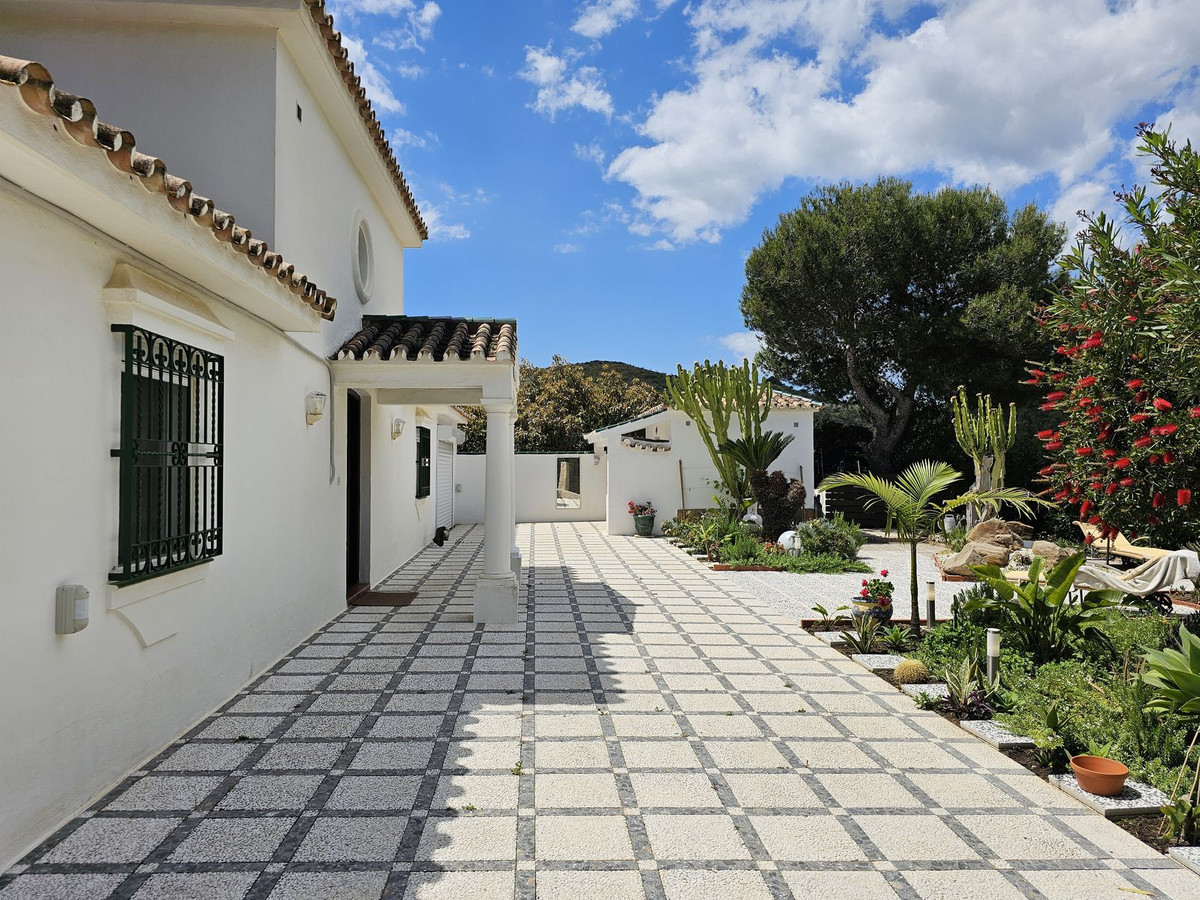 3 Bed Townhouse for sale in Entrerrios Málaga, Málaga, Spain